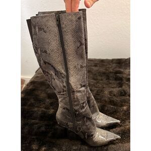 Nine West faux snake skin stiletto knee high boots 6.5 quiet luxury animal